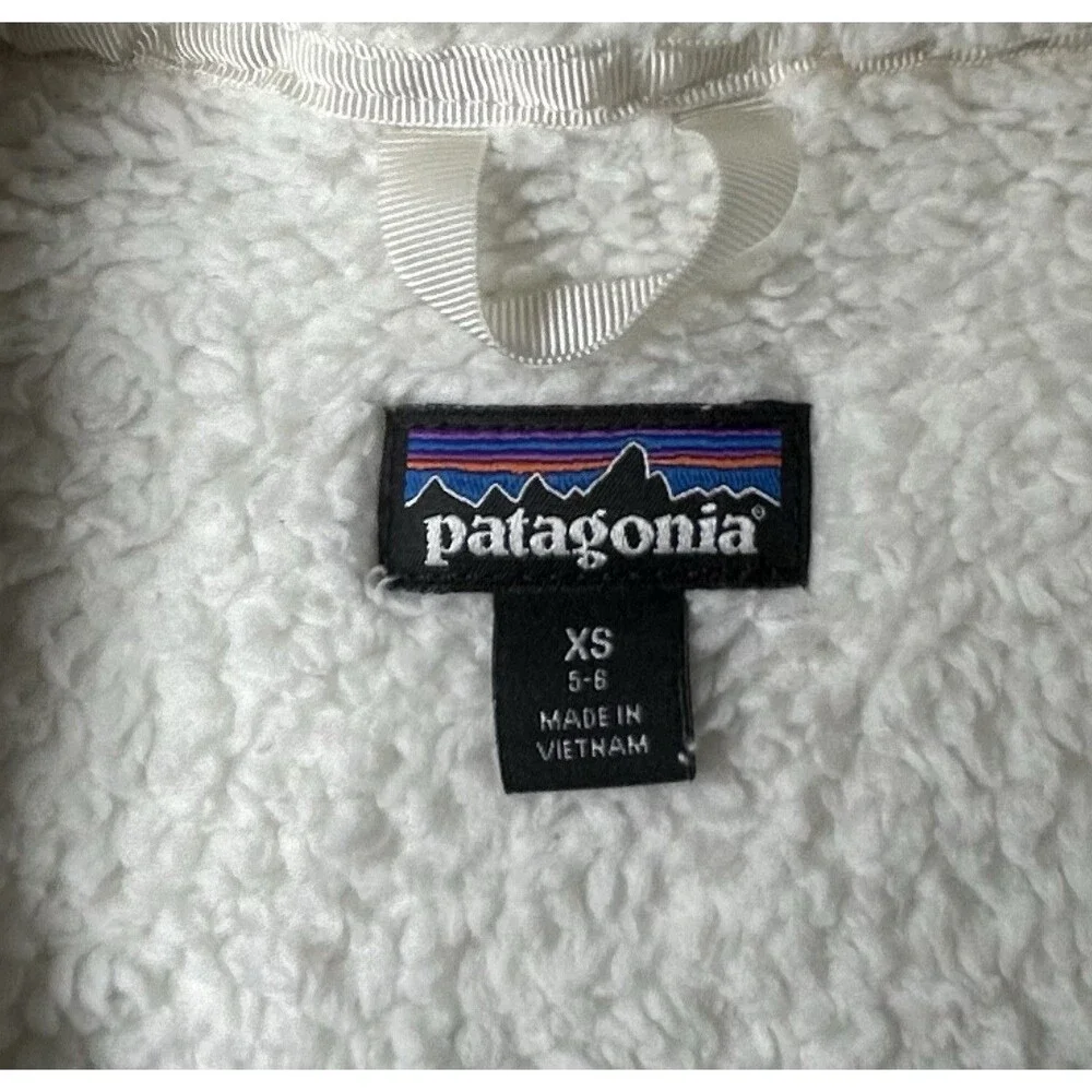 Patagonia Los Gatos fleece vest in white, girls XS 5-6